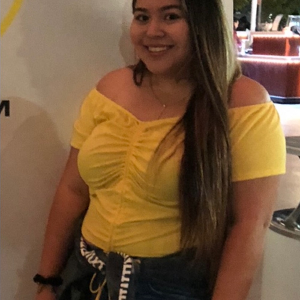 🌼F21+ yellow blouse